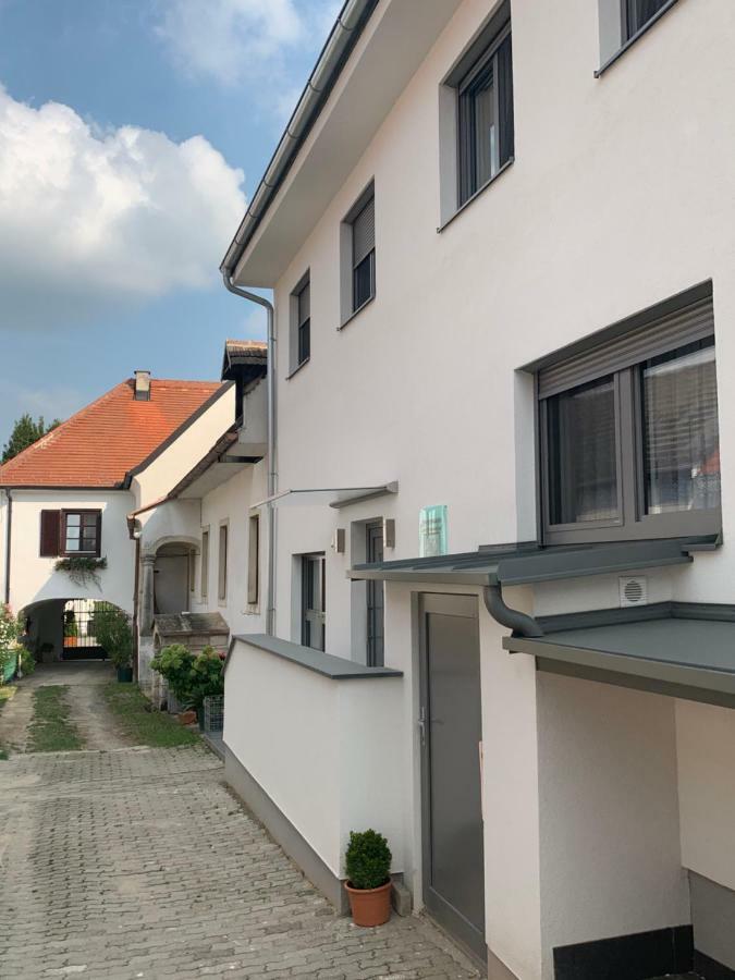 Ferienwohnungen Zum Briefmarkenhaus Mörbisch am See Esterno foto
